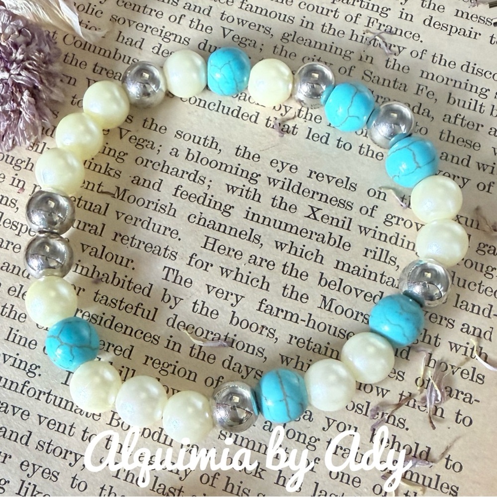 Ivory Pearl and Turquoise Bracelet
